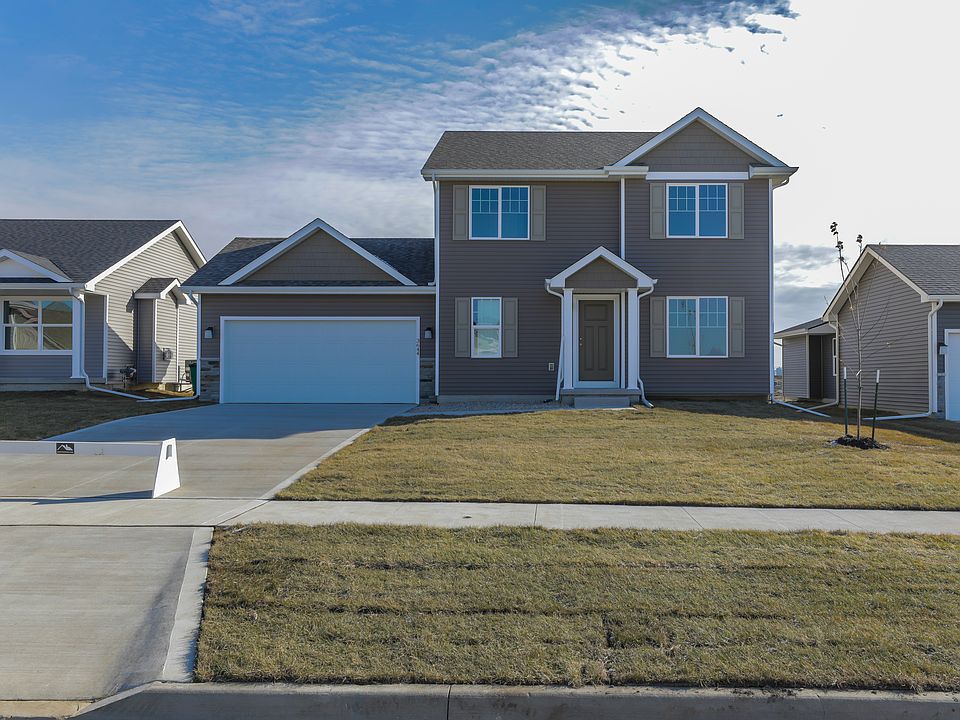 1st image of 3644 NE Winding Trail Dr