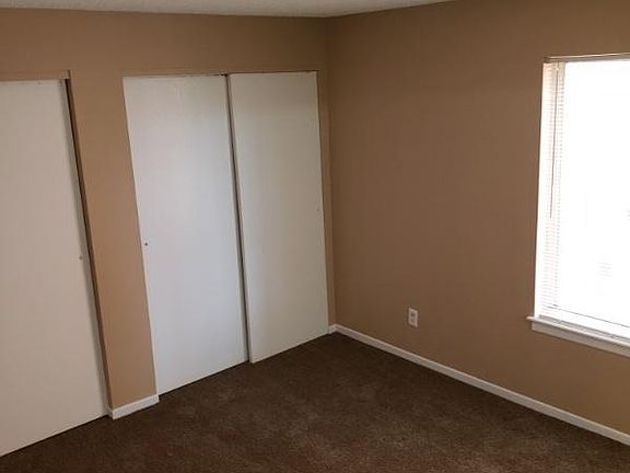 5th image of 848 Gordon Smith Blvd