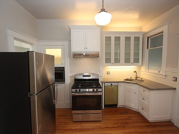 2nd image of 18 Woodland Ave #18