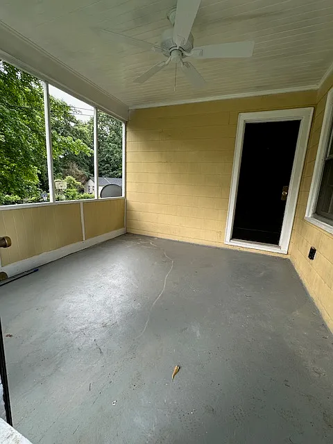 3 bed, 1240 sqft, $2,200 — Photo 3