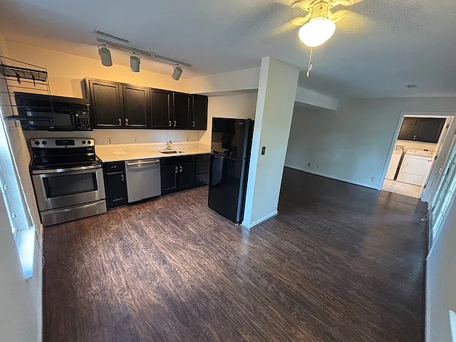 1242 Villa Ln #D — Photo 3