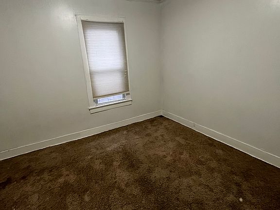 4th image of 617 E Market St Unit B