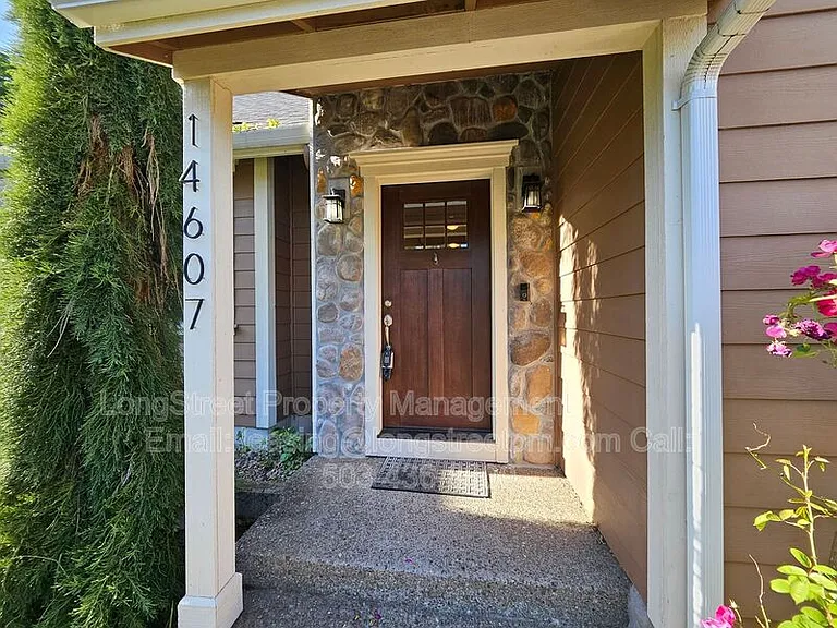 14607 SE Crystal St — Photo 2