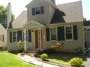 932 Birch Rd, Hellertown, PA 18055