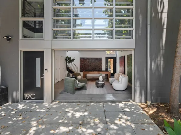 1037 N Laurel Ave APT 19C, Los Angeles, CA 90046