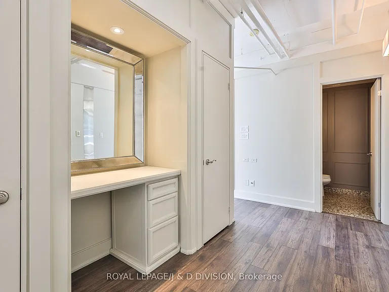 32 Stewart St #705 — Photo 6