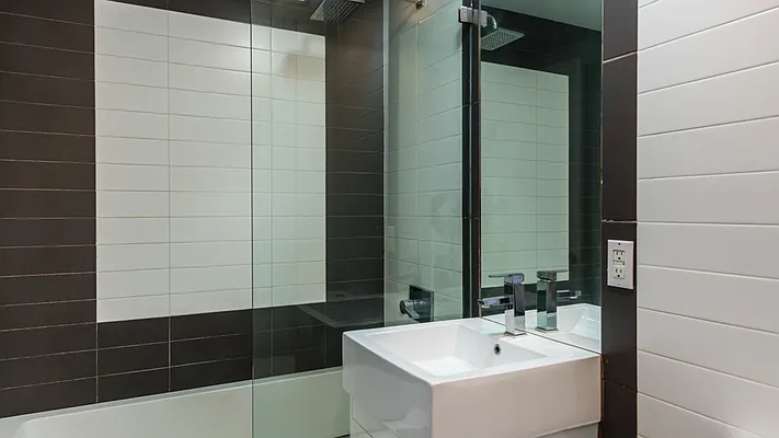 Rented by Nooklyn NYC LLC | media 7