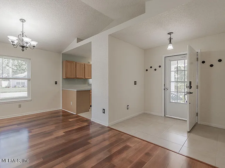 2645 Cobblestone Forest Dr — Photo 8