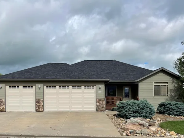 2005 Saddle Horn Dr, Spearfish, SD 57783