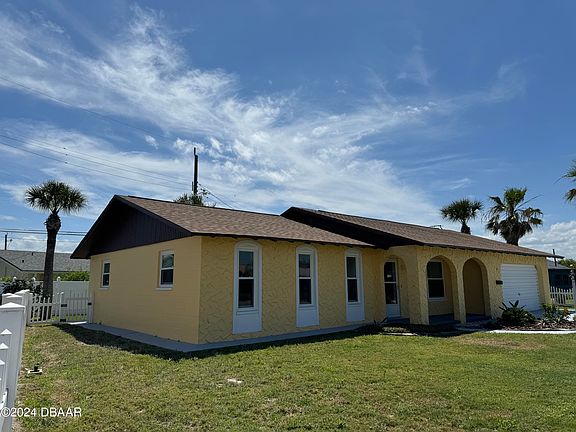 2nd image of 5 Ocean Breeze Cir