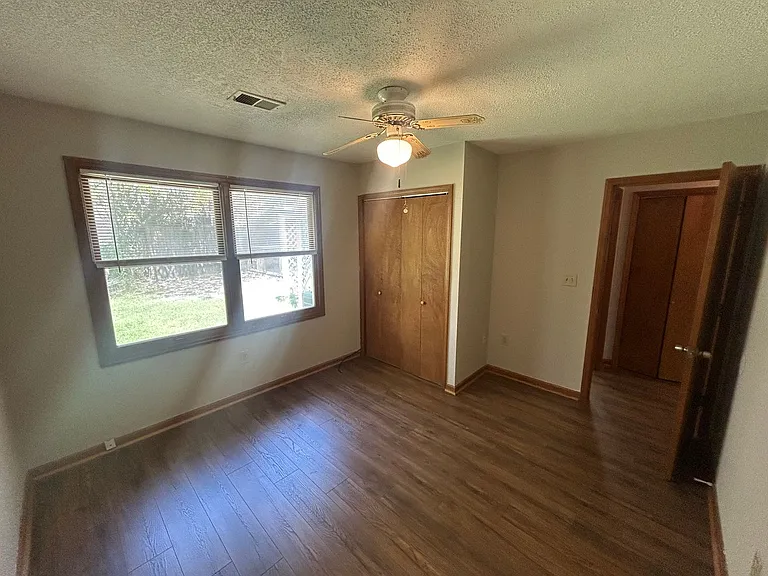 307 Stratford Pl — Photo 31