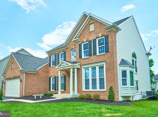 8175 Tillinghast Ln, Gainesville, VA