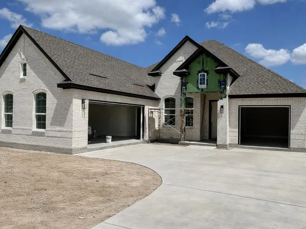 3727 Moru Oak Drive, Seguin, TX 78155