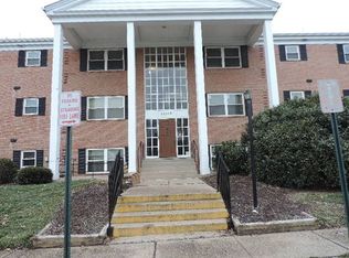 120-4 Washington St NE #B10, Leesburg, VA 20176