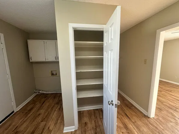 509 E Main St #911-D, Hahira, GA 31632
