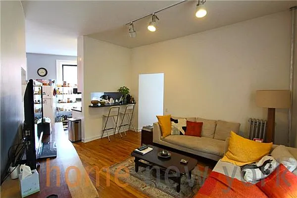 Rented by New York is Home | media 39