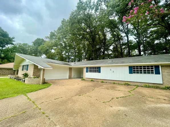 53 Summit Ridge Dr, Brandon, MS 39042