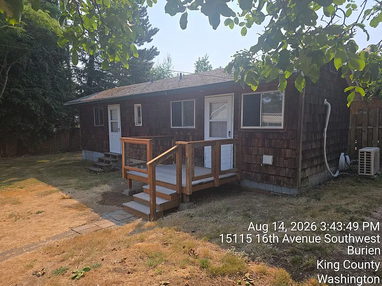 15115 16th Ave SW #B — Photo 1