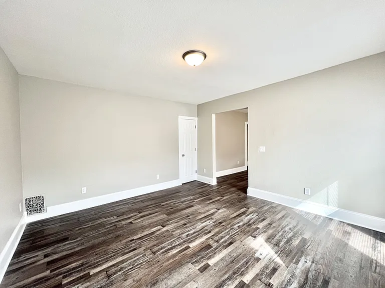 238 Madison St #3 — Photo 6