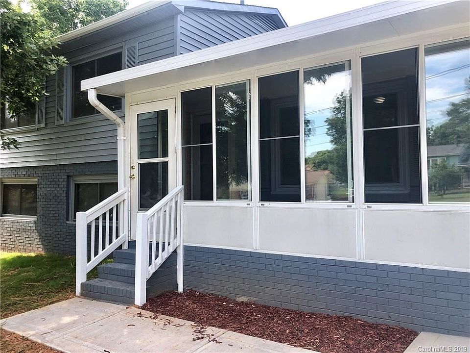 1st image of 3027 Daisy Ct