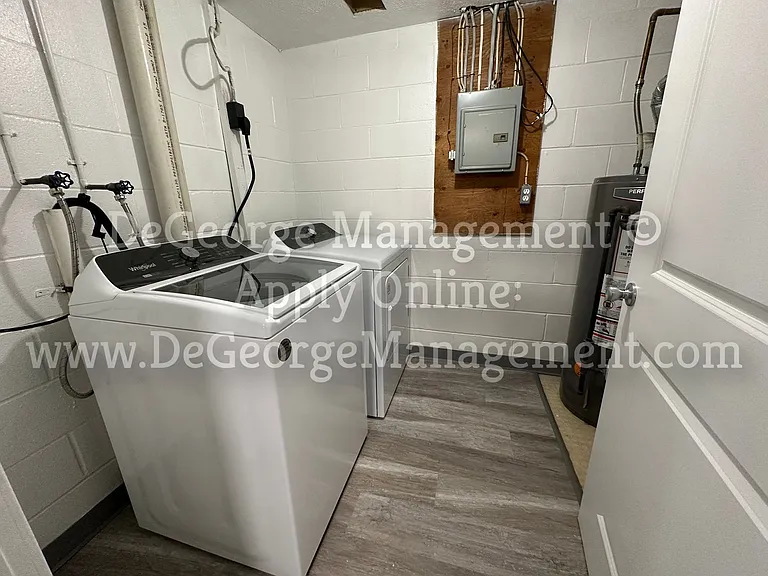 Pine Ridge Apartments — Photo 15