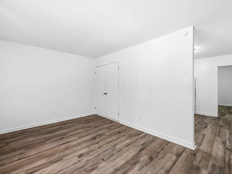 1605 N Roxboro St — Photo 35