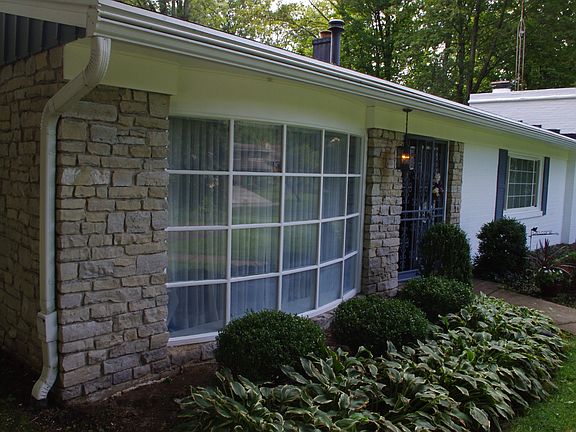 2nd image of 4860 Forest Dr