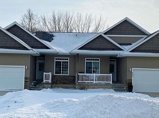 409 Valley View Dr #B, Cherokee, IA 51012