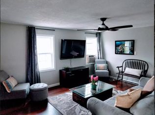 321 Peace Ridge Rd, Harpers Ferry, WV 25425