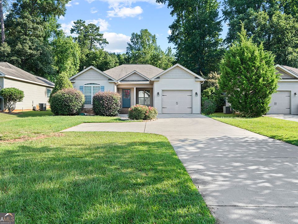 1st image of 504 Leisure Lake Dr