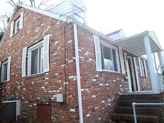 2nd image of 1718 Claire St
