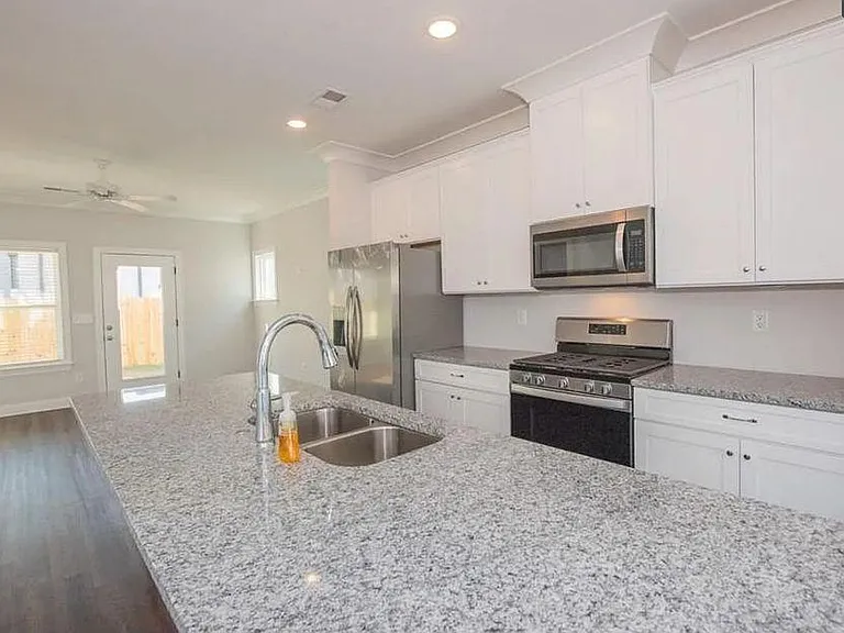 561 Waterpoint Way — Photo 8