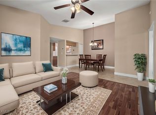 8121 S Woods Cir UNIT 8, Fort Myers, FL 33919