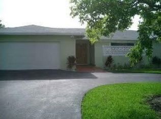 17705 SW 86th Ave, Palmetto Bay, FL 33157