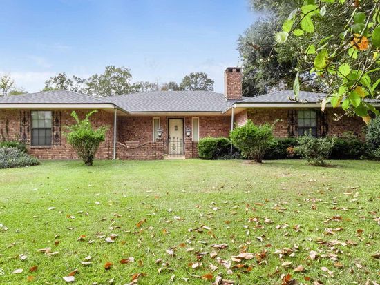 128 Crestview Dr, Opelousas, LA 70570