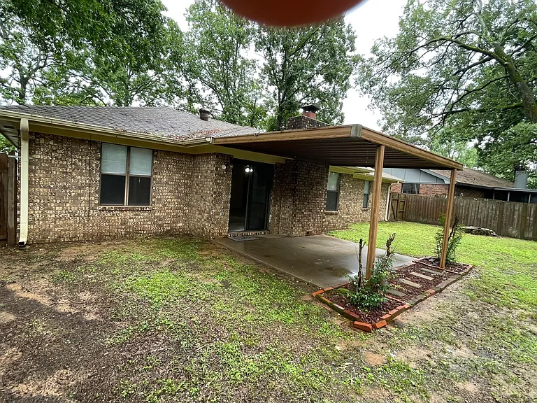 8704 Harvard Dr — Photo 8