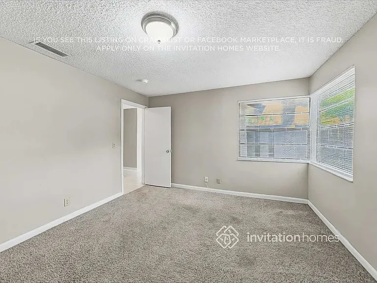 381 Wildwood Ln E — Photo 17