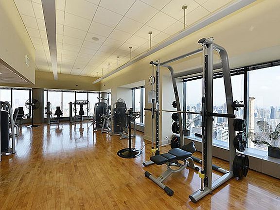 5th image of 525 E 72nd St APT 48C