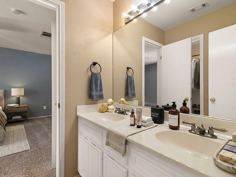 3955 Grayling Ln — Photo 8
