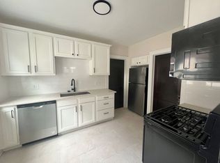 2068 Waterbury Rd, Lakewood, OH 44107