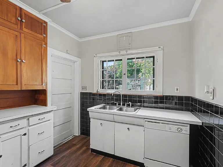 207 Marquette Ave #2 — Photo 6