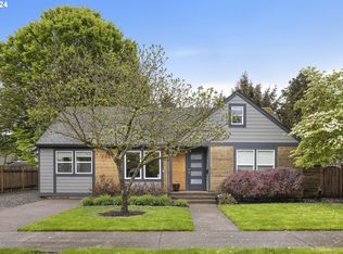 8826 NE Hill Way, Portland, OR 97220