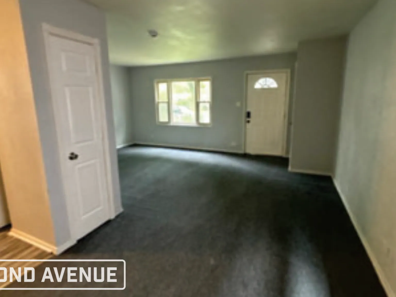 5 bed, 2.0 bath, 1869 sqft, $2,499 — Photo 2