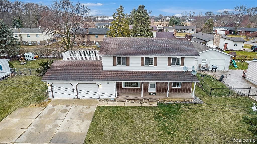 9457 Charron Dr, New Lothrop, MI 48460 Zillow