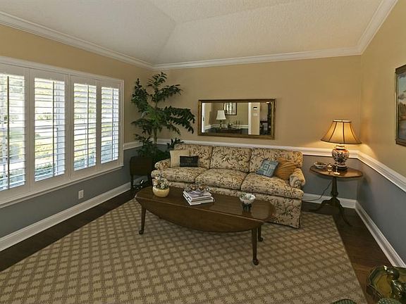 5th image of 1403 Barrington Cir
