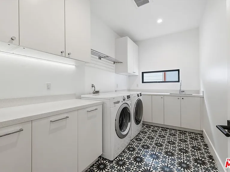 11003 Ocean Dr — Photo 37