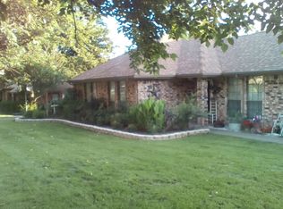 341 Clinton Ln, Midlothian, TX 76065