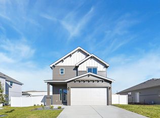 728 Honeylicious St, Richland, WA 99352