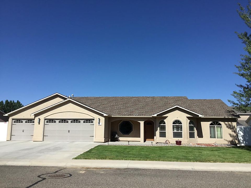 1st image of 877 Darcy Jo Ln