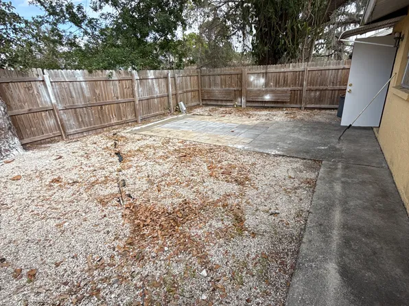 7041 Brentford Rd, Sarasota, FL 34241